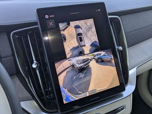 New 2026 Volvo XC90 T8 Ultra w/ Protection Package Premier image 10