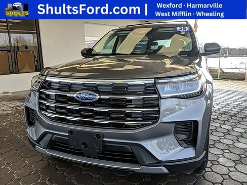 Certified 2025 Ford Explorer Active image 1