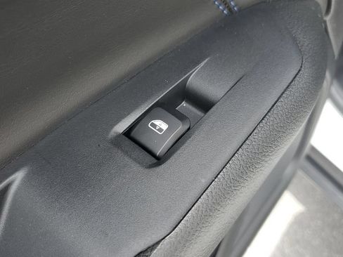Used 2026 Jeep Compass Latitude AWD/4WD image 17