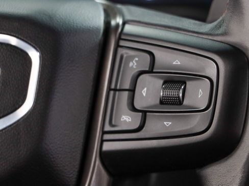 Used 2023 GMC Sierra 1500 AT4 w/ Technology Package AWD/4WD image 15