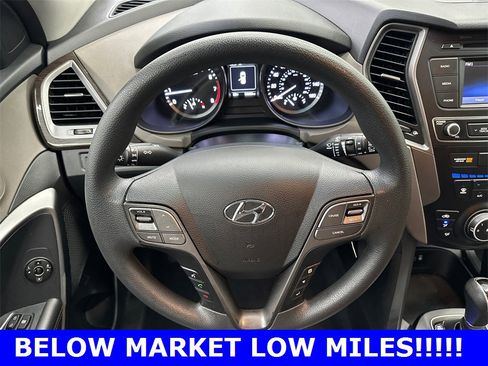 Used 2018 Hyundai Santa Fe Sport image 23