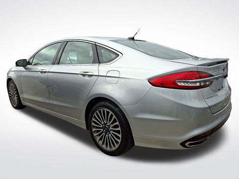 Used 2018 Ford Fusion Titanium image 3