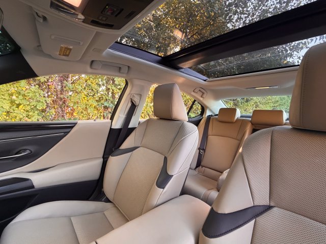Certified 2021 Lexus ES 350 w/ Premium Package FWD image 33