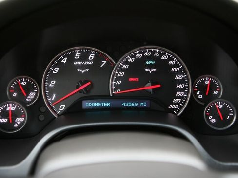 Used 2008 Chevrolet Corvette Convertible w/ Preferred Equipment Group RWD image 33