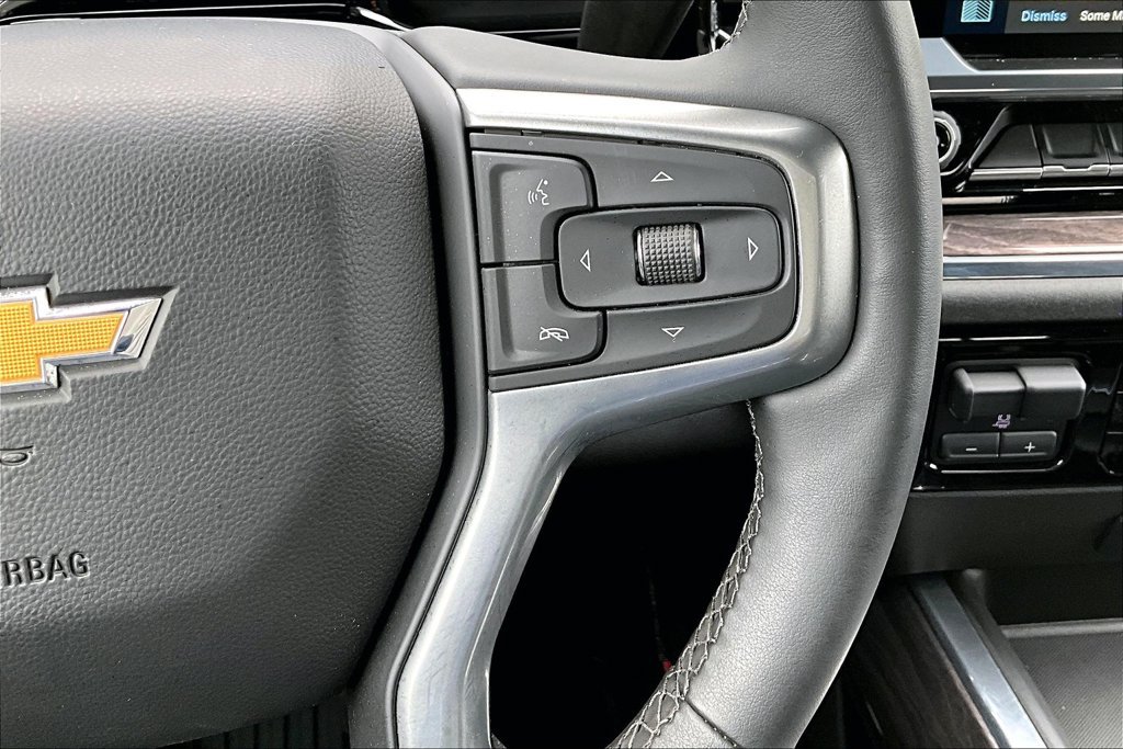 Used 2024 Chevrolet Silverado 2500 LTZ w/ LTZ Convenience Package AWD/4WD image 19