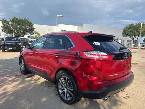 Used 2022 Ford Edge Titanium AWD/4WD image 7