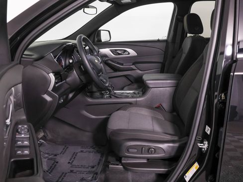 Used 2023 Chevrolet Traverse LT FWD image 7