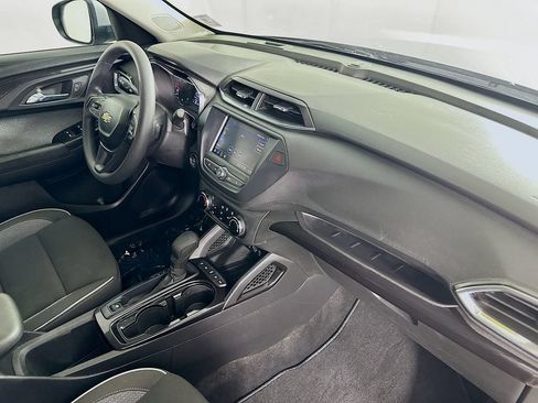 Used 2023 Chevrolet TrailBlazer LT AWD/4WD image 37