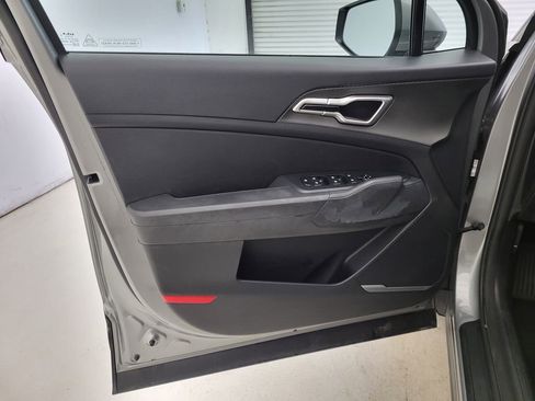 Used 2024 Kia Sportage LX image 27