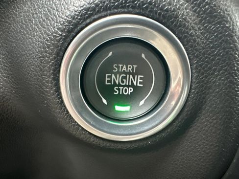 Certified 2022 Chevrolet Silverado 1500 Custom image 22