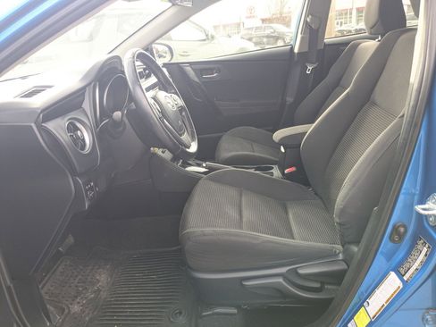 Used 2018 Toyota Corolla iM image 25