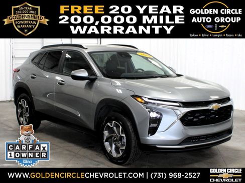 Used 2025 Chevrolet Trax LT image 1