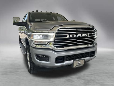 Used 2023 RAM 2500 Laramie AWD/4WD image 2