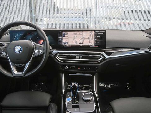 Certified 2023 BMW i4 eDrive35 image 9