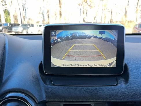 Used 2017 Toyota Yaris iA image 24