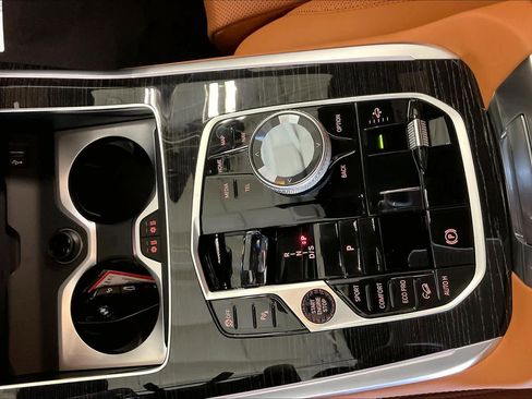 New 2026 BMW X7 xDrive40i image 7