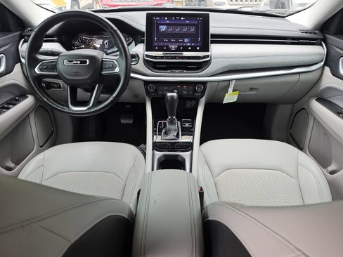 Certified 2022 Jeep Compass Latitude w/ Convenience Group FWD image 12