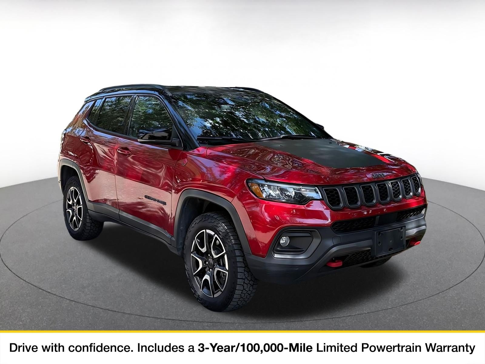 Used 2025 Jeep Compass Trailhawk AWD/4WD image 1
