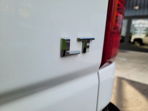 Used 2024 Chevrolet Silverado 2500 LT image 23