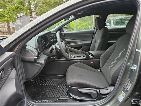New 2026 Hyundai Elantra Sport FWD image 18