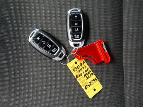 Used 2023 Hyundai Kona SEL AWD/4WD image 62