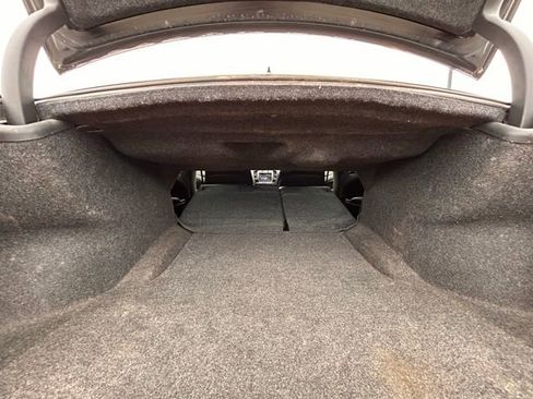 Used 2019 Chrysler 300 S image 47