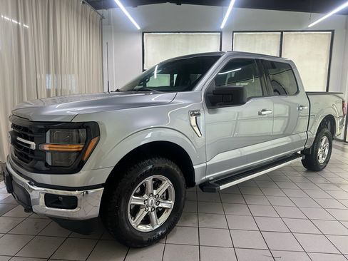 Used 2025 Ford F150 XLT w/ Equipment Group 301A Standard image 14