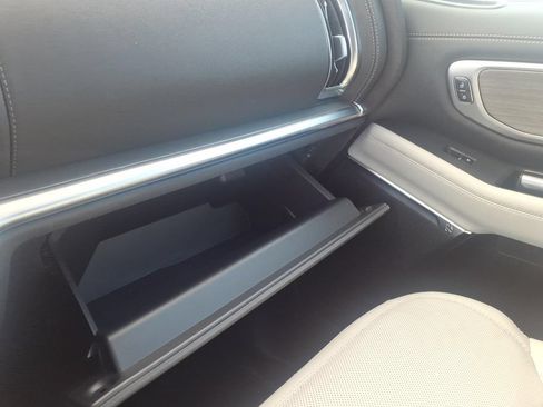 Used 2025 Ford Expedition Max Platinum AWD/4WD image 35