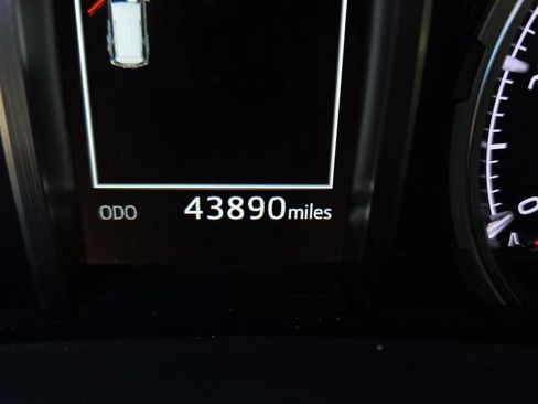 Used 2022 Toyota 4Runner TRD Off-Road Premium image 13