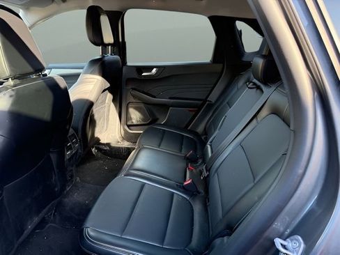 Used 2025 Ford Escape Platinum image 8