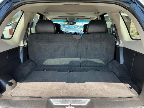 Used 2007 GMC Envoy Denali image 12