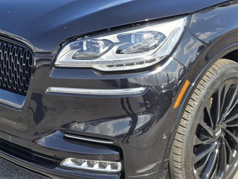 Used 2022 Lincoln Aviator Reserve w/ Equipment Group 201A image 9