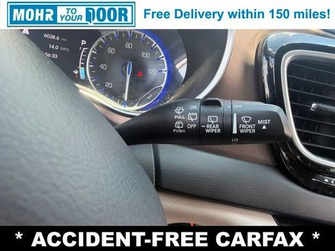 Used 2017 Chrysler Pacifica Touring-L Plus w/ Advanced Safetytec Group FWD image 21