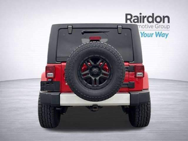 Used 2014 Jeep Wrangler Unlimited Sahara w/ Connectivity Group AWD/4WD image 6