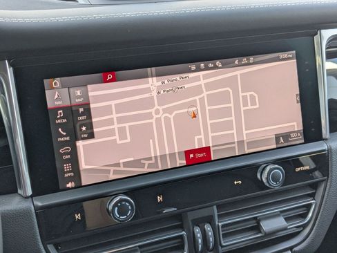 New 2026 Porsche Macan AWD/4WD image 17