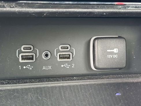 Used 2021 Jeep Grand Cherokee L Limited w/ Luxury Tech Group II image 6