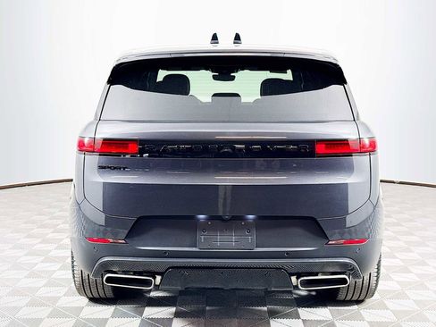 New 2025 Land Rover Range Rover Sport SE image 6