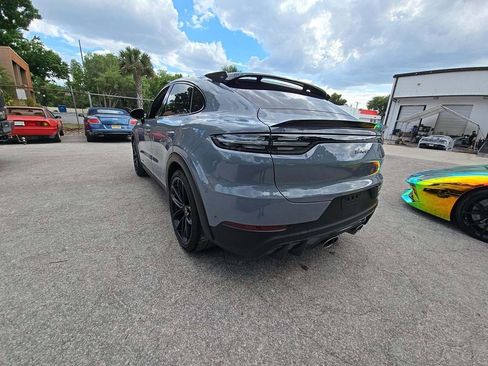 Used 2022 Porsche Cayenne Turbo GT AWD/4WD image 2