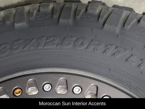 Used 2017 Jeep Wrangler Unlimited Sahara image 34