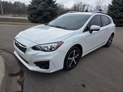 Used 2019 Subaru Impreza 2.0i Premium w/ Popular Package #2 image 5