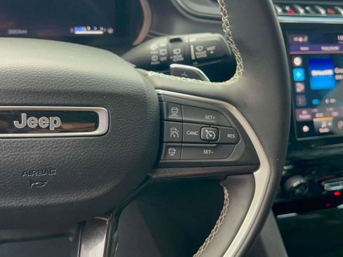 Used 2023 Jeep Grand Cherokee Laredo w/ Luxury Tech Group I image 24