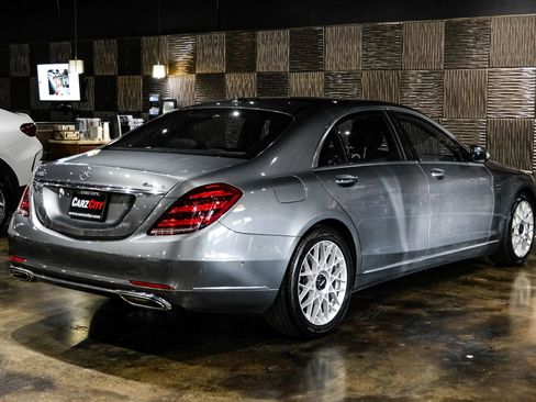 Used 2018 Mercedes-Benz S 560 4MATIC Sedan image 9