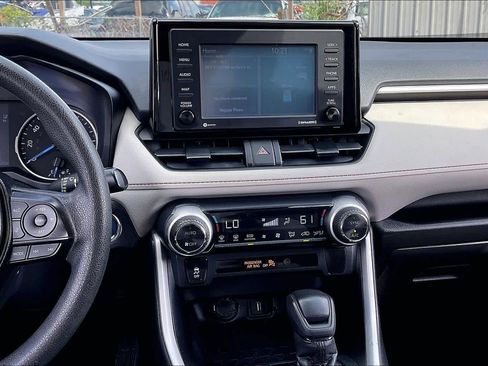 Used 2020 Toyota RAV4 XLE w/ Convenience Package AWD/4WD image 7