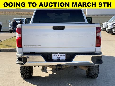 Used 2022 Chevrolet Silverado 2500 LT w/ Convenience Package image 5