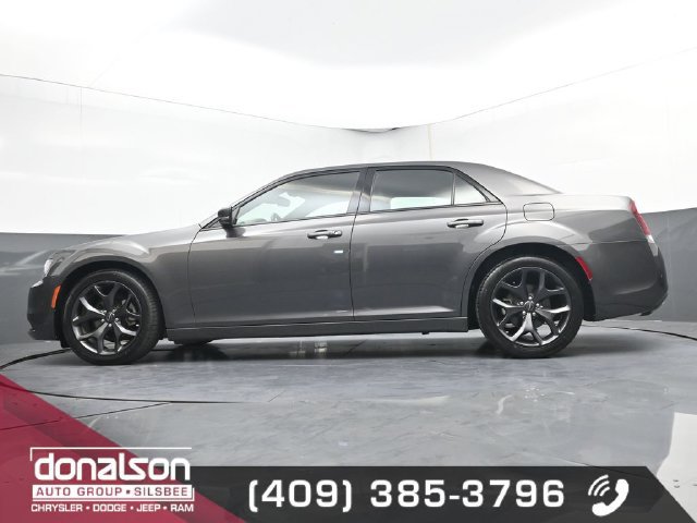Used 2023 Chrysler 300 S RWD image 14