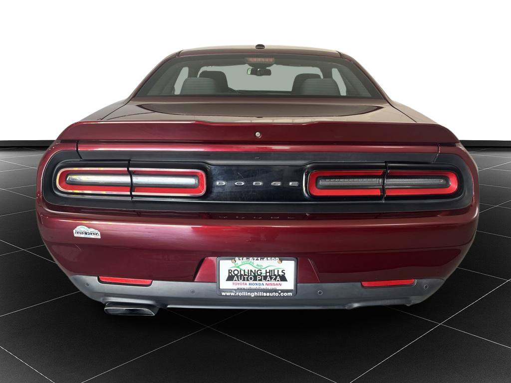 Used 2019 Dodge Challenger R/T RWD image 4