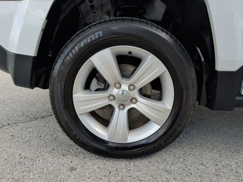 Used 2014 Jeep Patriot Limited image 4