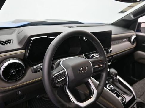 Used 2024 Chevrolet Colorado ZR2 w/ Technology Package image 25