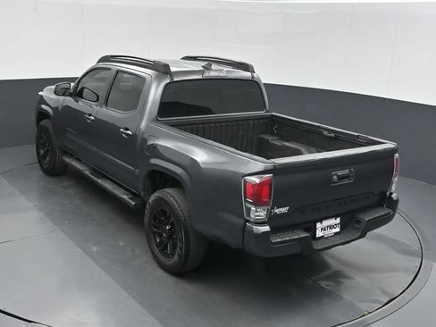 Used 2018 Toyota Tacoma SR w/ SR Convenience Package RWD image 33