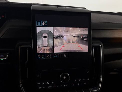 Used 2025 GMC Yukon Denali image 20